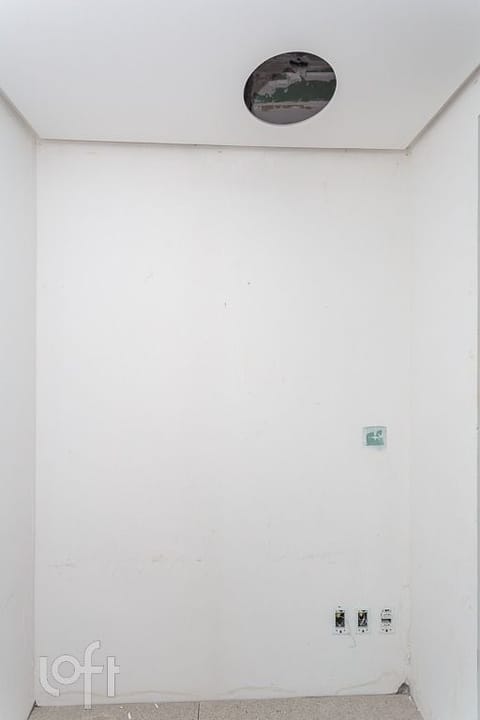 Image 20 - 264661